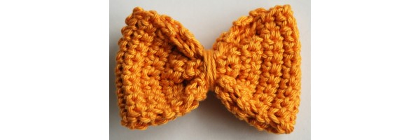 strik 8,5 bij 5 cm. strik 8,5 bij 5 cm.