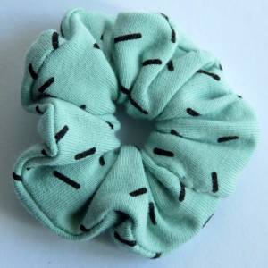 SCRUNCHIE-KLEIN-01