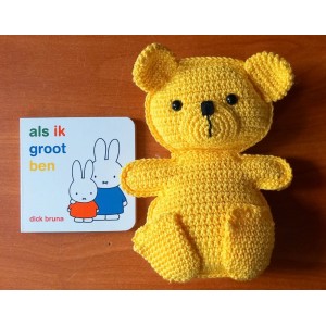 BEERTJE MET  NIJNTJE BOEKJE