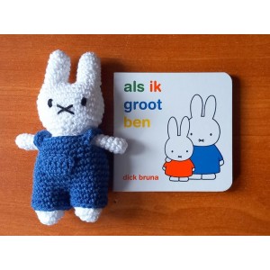 NIJNTJE MET BOEKJE
